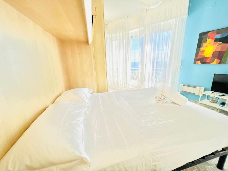 Suite Sunset 21 - Fronte Mare Sanremo Exterior foto