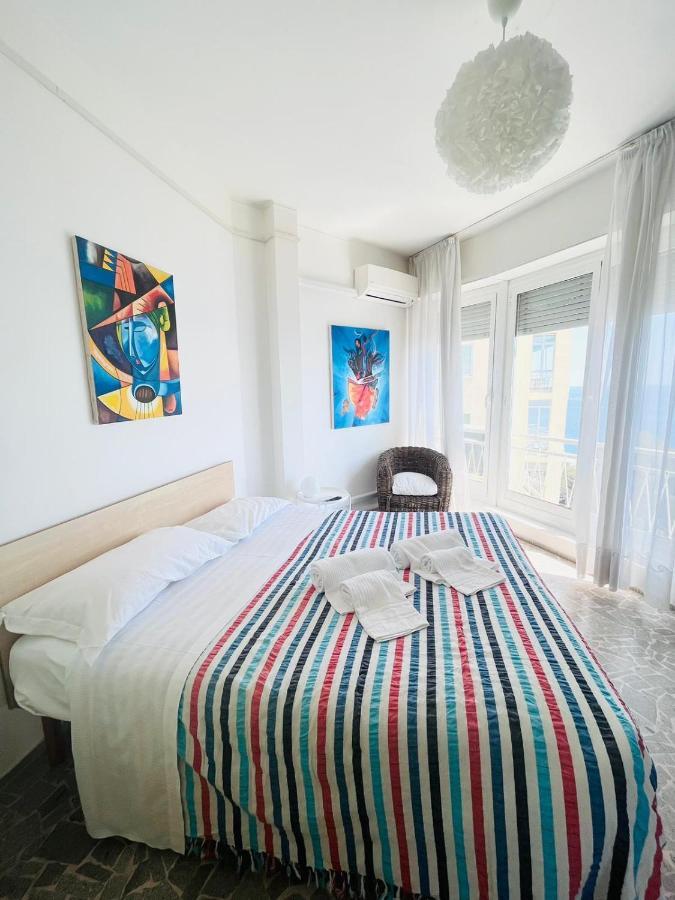 Suite Sunset 21 - Fronte Mare Sanremo Exterior foto